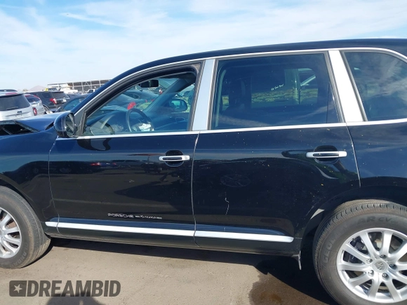 2006 Porsche Cayenne with VIN WP1AA29P86LA21780, listed as a IAAI auction lot 41604936 with 102,622 mi miles. Bid and sale history available at carsss.com. Image 14.