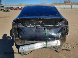 2022 Tesla Model Y Performance z VIN 7SAYGDEF3NF446769, wystawiony jako Copart lot #83702074 z przebiegiem 32 895 mil mil oraz Szkoda całkowita • Salvage title. Historia ofert i sprzedaży dostępna na DreamBid. Obrazek 6.