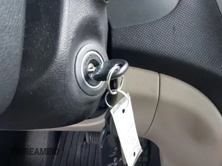 2016 Hyundai Accent SE z VIN KMHCT4AE8GU116292, wystawiony jako IAAI lot #42430290 z przebiegiem 127 084 mil mil oraz . Historia ofert i sprzedaży dostępna na DreamBid. Obrazek 11.