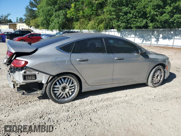 2015 Chrysler 200 Limited z VIN 1C3CCCAB8FN741695, wystawiony jako Copart lot #58062015 z przebiegiem Nie podano mil oraz Szkody całkowita. Historia ofert i sprzedaży dostępna na DreamBid. Obrazek 3.