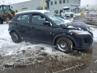 2025 Nissan Kicks SV с VIN 3N1CP5CV4SL472689, выставлен на аукционе Copart как лот 52130535 с пробегом 966 миль миль и Списание • Salvage title. История ставок и продаж доступна на DreamBid. Изображение 4.