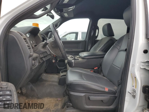 2023 Ram 3500 Tradesman z VIN 3C63RRGL1PG507655, wystawiony jako Copart lot #49991745 z przebiegiem 37 111 mil mil oraz Szkoda całkowita • Salvage title. Historia ofert i sprzedaży dostępna na DreamBid. Obrazek 7.
