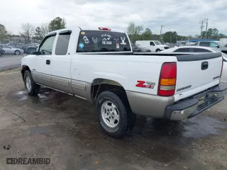 1999 Chevrolet Silverado 1500 LT with VIN 1GCEK19T4XE253421, listed as a IAAI auction lot 41962631 with 1 mi miles. Bid and sale history available at carsss.com. Image 3.