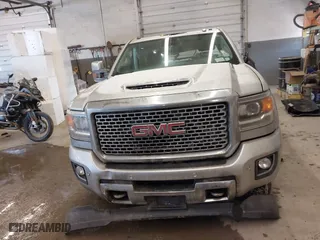 2017 GMC Sierra 2500HD Denali with VIN 1GT12UEY5HF249200, listed as a IAAI auction lot 41345624 with 243,166 mi miles. Bid and sale history available at carsss.com. Image 12.
