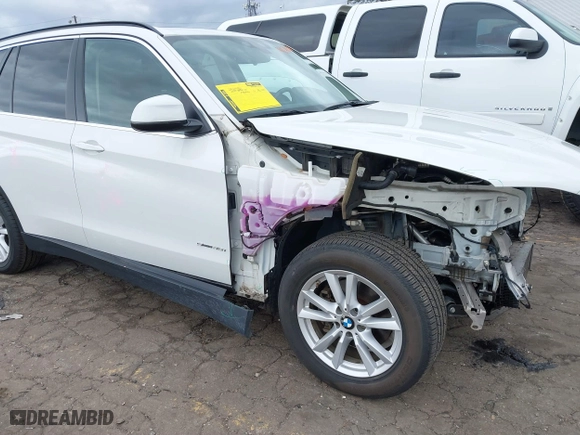 2015 BMW X5 sDrive35i with VIN 5UXKR2C54F0H34975, listed as a IAAI auction lot 41704467 with 92,006 mi miles. Bid and sale history available at carsss.com. Image 18.