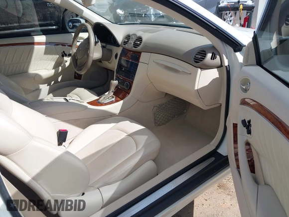 2008 Mercedes-Benz CLK 350 with VIN WDBTJ56H68F245431, listed as a IAAI auction lot 42085771 with 38,540 mi miles and . Bid and sale history available at DreamBid. Image 5.