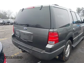 2004 Ford Expedition Special Service with VIN 1FMPU15L44LB05801, listed as a IAAI auction lot 41553046 with 286,759 mi miles. Bid and sale history available at carsss.com. Image 4.
