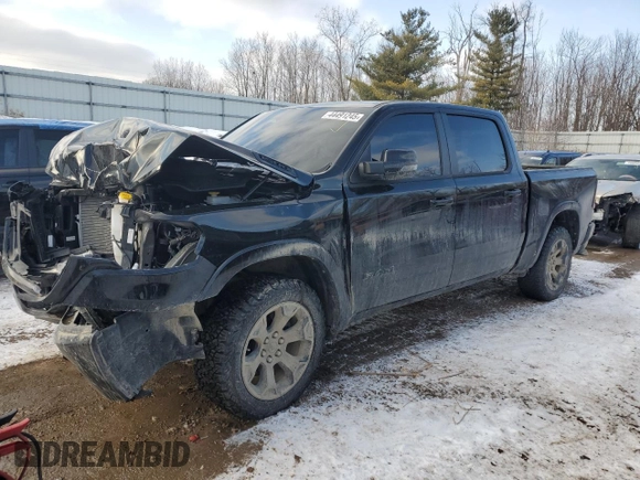 2025 Ram 1500 Big Horn z VIN 1C6SRFFPXSN513534, wystawiony jako Copart lot #44491245 z przebiegiem Nie podano mil oraz Szkoda całkowita • Salvage title. Historia ofert i sprzedaży dostępna na DreamBid. Obrazek 1.