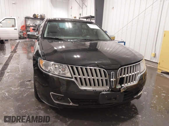 2012 Lincoln MKZ with VIN 3LNHL2GC1CR826247, listed as a IAAI auction lot 41727774 with 136,588 mi miles. Bid and sale history available at carsss.com. Image 6.