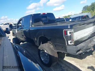 2017 Ford Super Duty F-250 SRW Lariat with VIN 1FT7W2BT1HED50266, listed as a IAAI auction lot 41149852 with 1 mi miles. Bid and sale history available at carsss.com. Image 3.