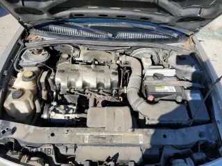2000 Saturn SL with VIN 1G8ZH5288YZ245047, listed as a Copart auction lot 41533785 with 135,285 mi miles and Non Repairable. Bid and sale history available at carsss.com. Image 11.
