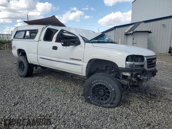 2003 GMC Sierra 2500HD SLE z VIN 1GTHK29U83E116147, wystawiony jako Copart lot #57079385 z przebiegiem Nie podano mil oraz Szkoda całkowita • Salvage title. Historia ofert i sprzedaży dostępna na DreamBid. Obrazek 4.