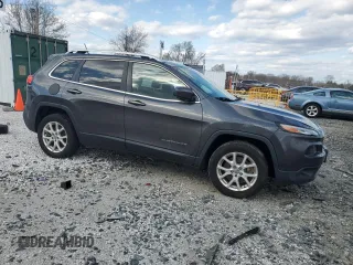 2016 Jeep Cherokee Altitude with VIN 1C4PJLCS2GW288623, listed as a Copart auction lot 50510385 with 124,703 mi miles and Clean Title. Bid and sale history available at carsss.com. Image 4.