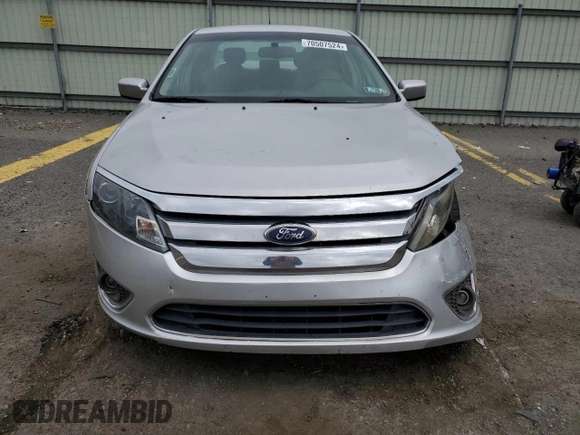2011 Ford Fusion Hybrid with VIN 3FADP0L33BR346927, listed as a Copart auction lot 70507524 with 151,102 mi miles and Salvage title. Bid and sale history available at DreamBid. Image 5.
