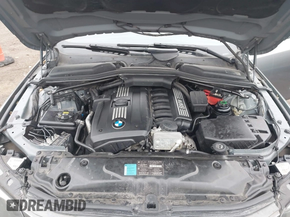 2009 BMW 5 Series 528i with VIN WBANU53549C121735, listed as a IAAI auction lot 41536727 with 157,813 mi miles and . Bid and sale history available at carsss.com. Image 10.