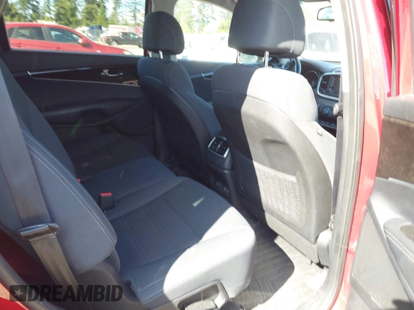 2017 Kia Sorento LX with VIN 5XYPGDA54HG195795, listed as a IAAI auction lot 42084385 with 116,959 mi miles and . Bid and sale history available at carsss.com. Image 8.
