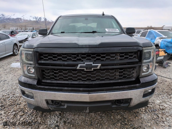 2015 Chevrolet Silverado 1500 LT with VIN 3GCUKREC8FG296411, listed as a Copart auction lot 50568985 with 138,809 mi miles and Salvage Title. Bid and sale history available at carsss.com. Image 5.