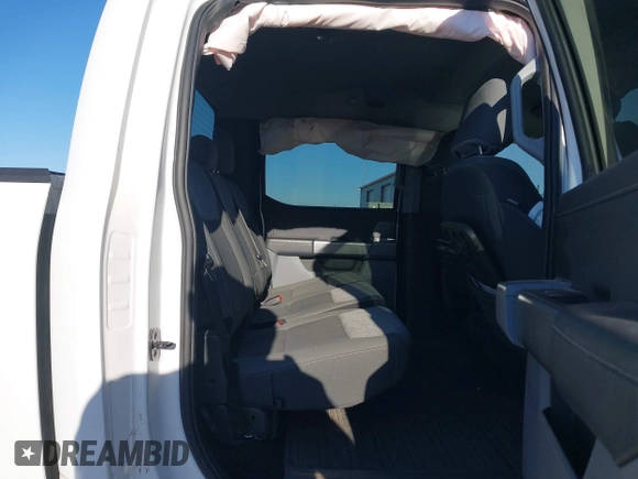 2021 Ford F-150 XL with VIN 1FTEW1EP5MKE25613, listed as a IAAI auction lot 42028237 with 116,341 mi miles. Bid and sale history available at carsss.com. Image 8.