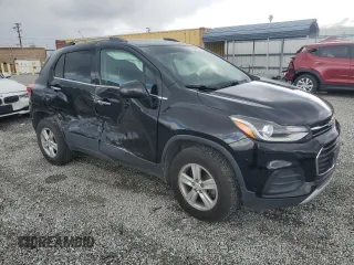 2019 Chevrolet Trax LT with VIN 3GNCJPSB8KL172033, listed as a Copart auction lot 48250125 with 98,956 mi miles and Salvage Title. Bid and sale history available at carsss.com. Image 4.