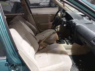 1993 Honda Accord LX with VIN 1HGCB7553PA066813, listed as a IAAI auction lot 41958935 with 454,394 mi miles. Bid and sale history available at carsss.com. Image 5.