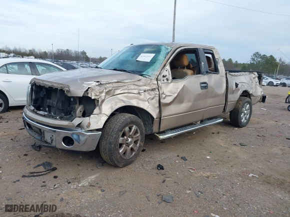 2013 Ford F-150 XL with VIN 1FTFX1CF2DKG17552, listed as a IAAI auction lot 41453163 with 219,859 mi miles. Bid and sale history available at carsss.com. Image 17.