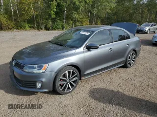 2012 Volkswagen Jetta GLI Autobahn с VIN 3VW567AJ7CM373863, выставлен на аукционе Copart как лот 73510074 с пробегом 230 676 миль миль и Списание • Salvage title. История ставок и продаж доступна на DreamBid. Изображение 1.