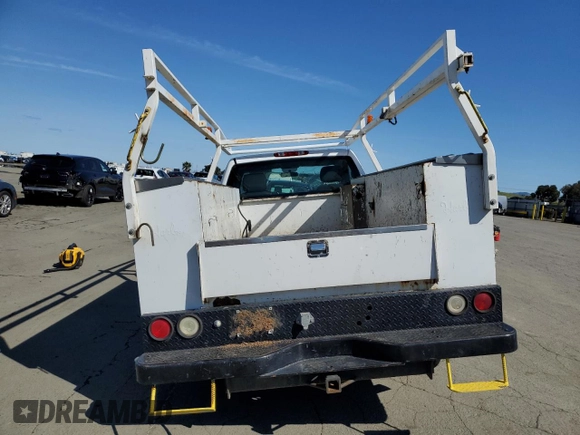 2013 GMC Sierra 1500 with VIN 1GD01ZCG6DF146248, listed as a Copart auction lot 49449585 with 124,679 mi miles and Salvage Title. Bid and sale history available at DreamBid. Image 6.