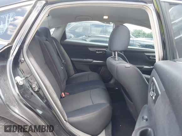 2013 Nissan Altima SV with VIN 1N4AL3AP8DC137173, listed as a IAAI auction lot 42716255 with 121,387 mi miles and . Bid and sale history available at DreamBid. Image 8.