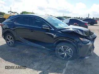 2024 Lexus RX 350 z VIN 2T2BAMBA1RC030383, wystawiony jako IAAI lot #41606742 z przebiegiem 11 701 mil mil oraz . Historia ofert i sprzedaży dostępna na DreamBid. Obrazek 1.