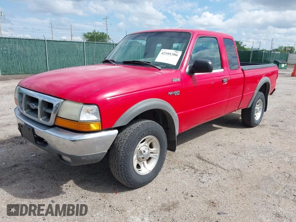 2000 Ford Ranger XL with VIN 1FTZR15V1YPA96621, listed as a IAAI auction lot 42101306 with 189,946 mi miles. Bid and sale history available at carsss.com. Image 2.