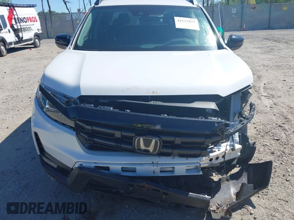 2024 Honda Ridgeline Sport z VIN 5FPYK3F11RB005065, wystawiony jako IAAI lot #42133517 z przebiegiem 4 697 mil mil oraz . Historia ofert i sprzedaży dostępna na DreamBid. Obrazek 18.