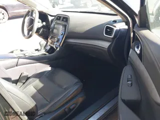 2017 Nissan Maxima SR with VIN 1N4AA6AP4HC406136, listed as a IAAI auction lot 41355573 with 112,111 mi miles. Bid and sale history available at carsss.com. Image 5.