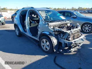 2019 Chevrolet Trax LT with VIN KL7CJLSB3KB748045, listed as a IAAI auction lot 41190696 with 128,785 mi miles. Bid and sale history available at carsss.com. Image 1.