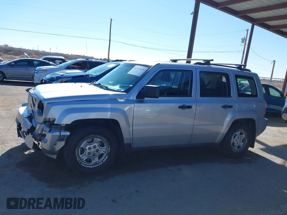 2010 Jeep Patriot Sport with VIN 1J4NT2GB1AD519675, listed as a IAAI auction lot 41321426 with 239,093 mi miles. Bid and sale history available at carsss.com. Image 14.