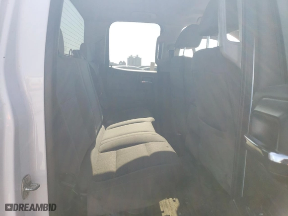 2018 Chevrolet Silverado 1500 Custom with VIN 1GCRCPEC3JZ304785, listed as a Copart auction lot 42985645 with 133,891 mi miles and Salvage Title. Bid and sale history available at carsss.com. Image 10.