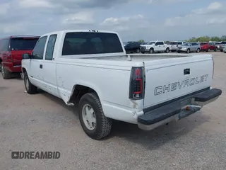 1998 Chevrolet Silverado 1500 with VIN 1GCEC19M7WE151745, listed as a IAAI auction lot 42161857 with 203,640 mi miles and . Bid and sale history available at DreamBid. Image 3.