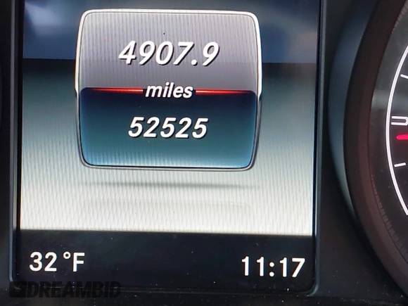 2016 Mercedes-Benz C 450 AMG with VIN 55SWF6EB8GU130429, listed as a IAAI auction lot 41374954 with 52,525 mi miles and . Bid and sale history available at carsss.com. Image 16.