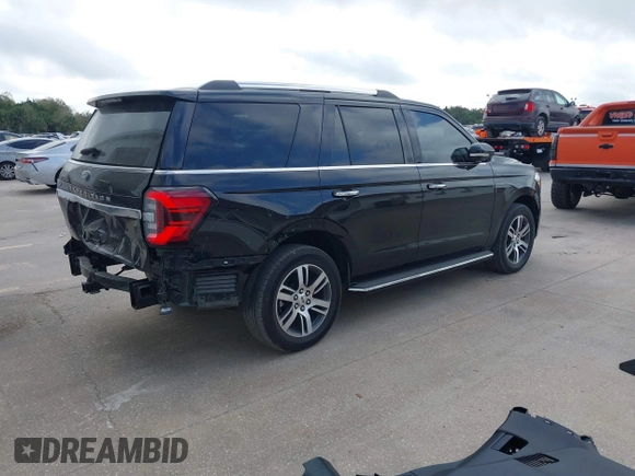 2022 Ford Expedition Limited with VIN 1FMJU1KT5NEA67706, listed as a IAAI auction lot 41562460 with 36,692 mi miles. Bid and sale history available at carsss.com. Image 4.