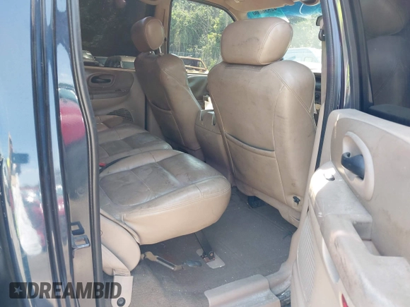 2001 Ford F-150 XLT with VIN 1FTRW08L71KC63676, listed as a IAAI auction lot 42536000 with 326,699 mi miles and . Bid and sale history available at DreamBid. Image 8.