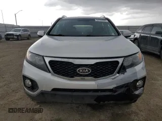 2013 Kia Sorento EX with VIN 5XYKUDA20DG401262, listed as a Copart auction lot 53732255 with 196,064 mi miles and Clean Title. Bid and sale history available at carsss.com. Image 5.