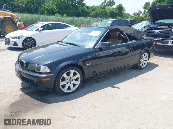 2002 BMW 3 Series 325Ci с VIN WBABS334X2PG88568, выставлен на аукционе IAAI как лот 42702995 с пробегом 77 577 миль миль и . История ставок и продаж доступна на DreamBid. Изображение 2.