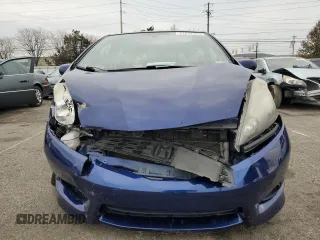2013 Honda Fit Sport with VIN JHMGE8H54DC013657, listed as a Copart auction lot 81247764 with 96,150 mi miles and Salvage Title. Bid and sale history available at carsss.com. Image 5.