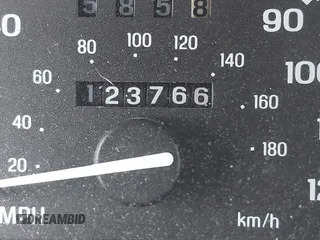1998 Mercury Mountaineer with VIN 4M2ZU54E6WUJ22663, listed as a IAAI auction lot 42050047 with 123,766 mi miles and . Bid and sale history available at DreamBid. Image 15.