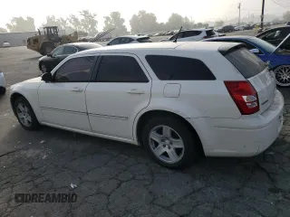 2008 Dodge Magnum z VIN 2D4FV47T18H147683, wystawiony jako Copart lot #70152484 z przebiegiem 142 894 mil mil oraz Czysty tytuł • Clean title. Historia ofert i sprzedaży dostępna na DreamBid. Obrazek 2.