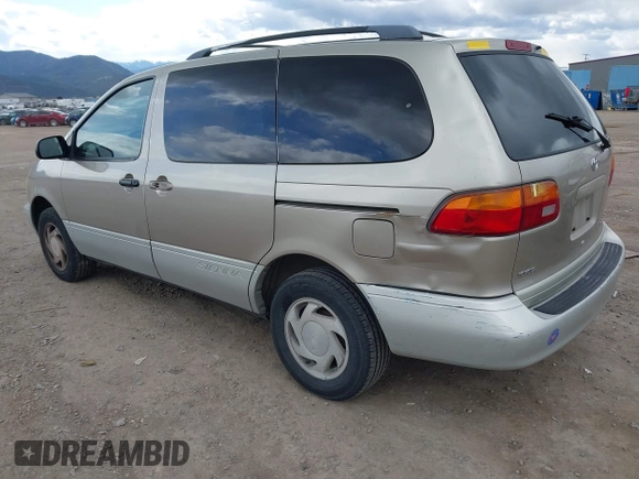 2000 Toyota Sienna LE z VIN 4T3ZF13C8YU201119, wystawiony jako IAAI lot #42052952 z przebiegiem 203 571 mil mil oraz . Historia ofert i sprzedaży dostępna na DreamBid. Obrazek 3.