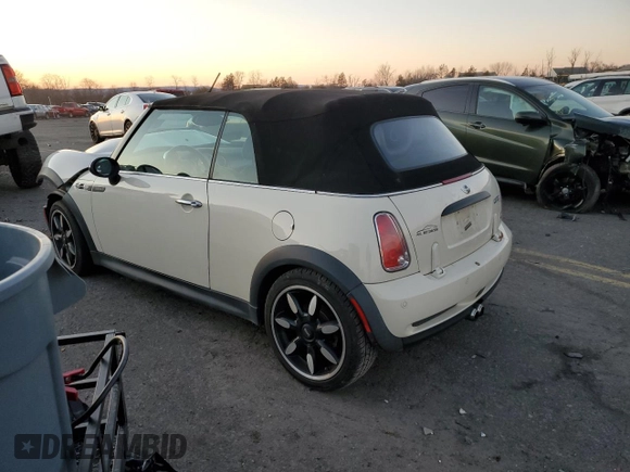 2008 MINI Convertible S z VIN WMWRH33508TU80962, wystawiony jako Copart lot #84747434 z przebiegiem 126 450 mil mil oraz Szkoda całkowita • Salvage title. Historia ofert i sprzedaży dostępna na DreamBid. Obrazek 2.