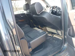 2018 Chevrolet Silverado 1500 High Country with VIN 3GCUKTEC8JG308353, listed as a IAAI auction lot 40714183 with 88,711 mi miles and . Bid and sale history available at DreamBid. Image 8.