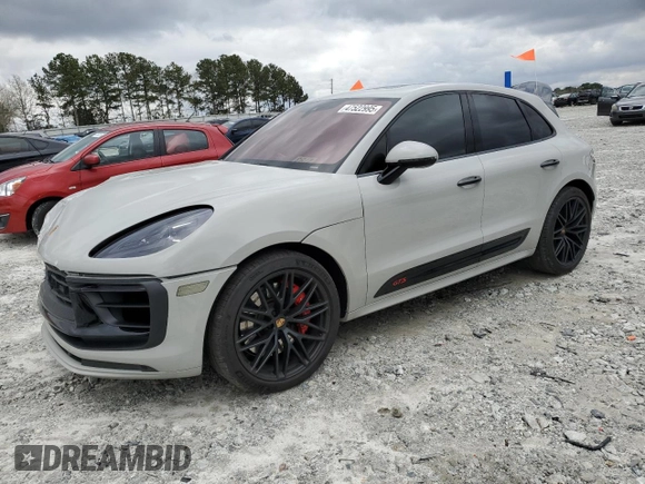2023 Porsche Macan GTS z VIN WP1AF2A51PLB56631, wystawiony jako Copart lot #47522995 z przebiegiem 31 603 mil mil oraz Szkoda całkowita • Salvage title. Historia ofert i sprzedaży dostępna na DreamBid. Obrazek 1.