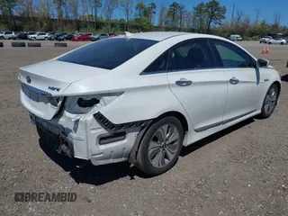 2013 Hyundai Sonata with VIN KMHEC4A46DA094614, listed as a IAAI auction lot 42156478 with 150,931 mi miles and . Bid and sale history available at carsss.com. Image 4.