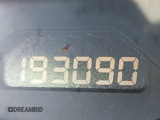 2005 Honda Civic LX with VIN 1HGEM22535L010317, listed as a IAAI auction lot 39718467 with 193,090 mi miles and . Bid and sale history available at DreamBid. Image 15.